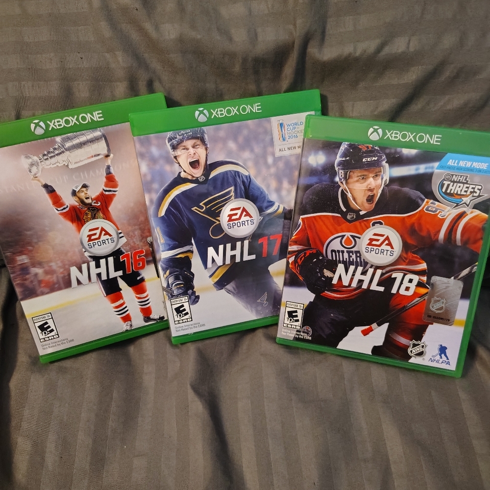 NHL 16, 17, 18 Xbox One Game Set - Green Cases